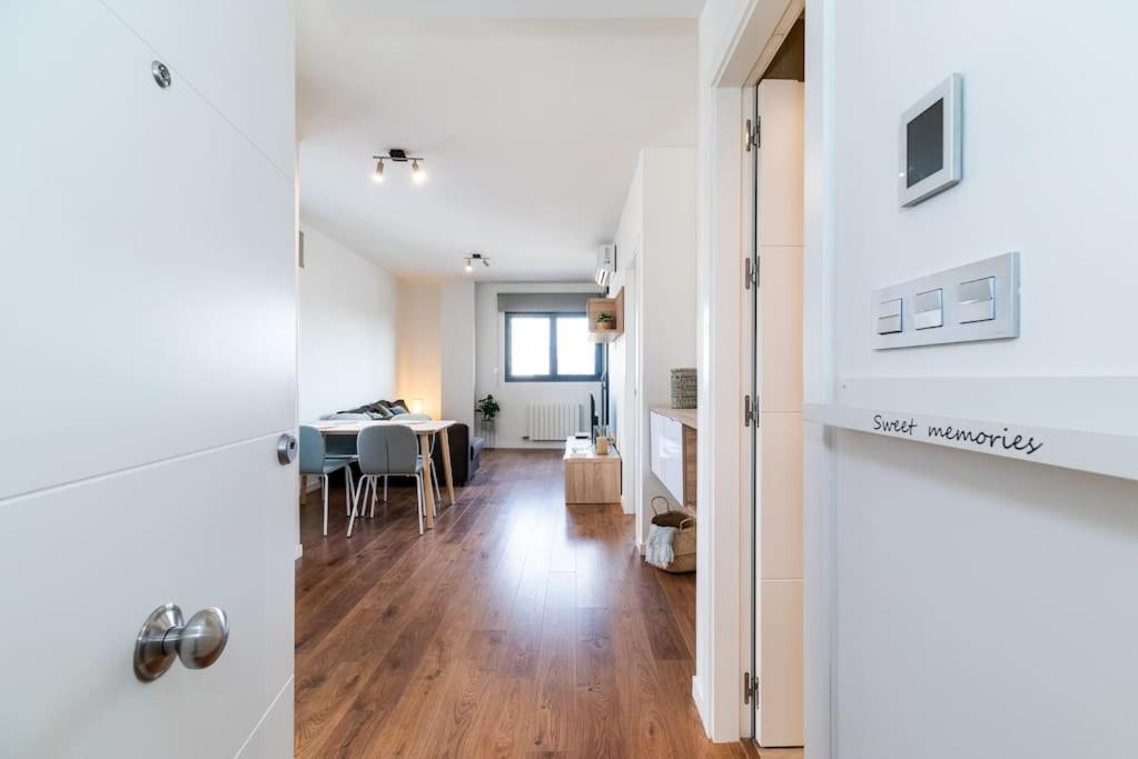 Moderno Apartamento Con Piscina Y Parking Granada Exterior foto